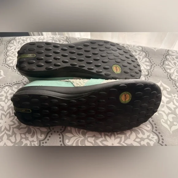 Jambu Mint Green Crochet Lace Ballet Flats with Elastic Strap - Picture 2 of 9